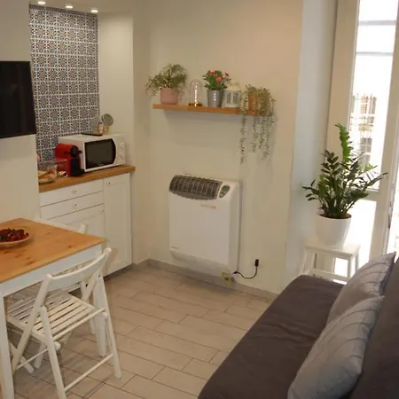 Apartment Gem In The City's Heart