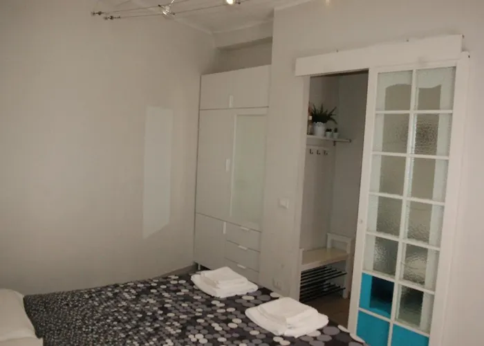 Apartament Gem In The City's Heart