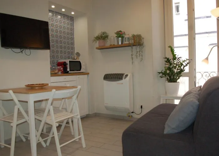 Gem In The City's Heart * Turyn