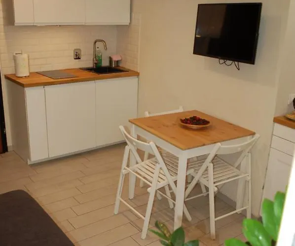 Gem In The City's Heart * Turyn