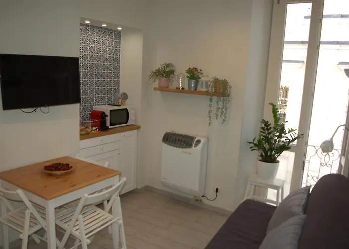 Apartament Gem In The City's Heart *