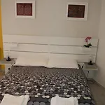 Gem In The City's Heart Apartment